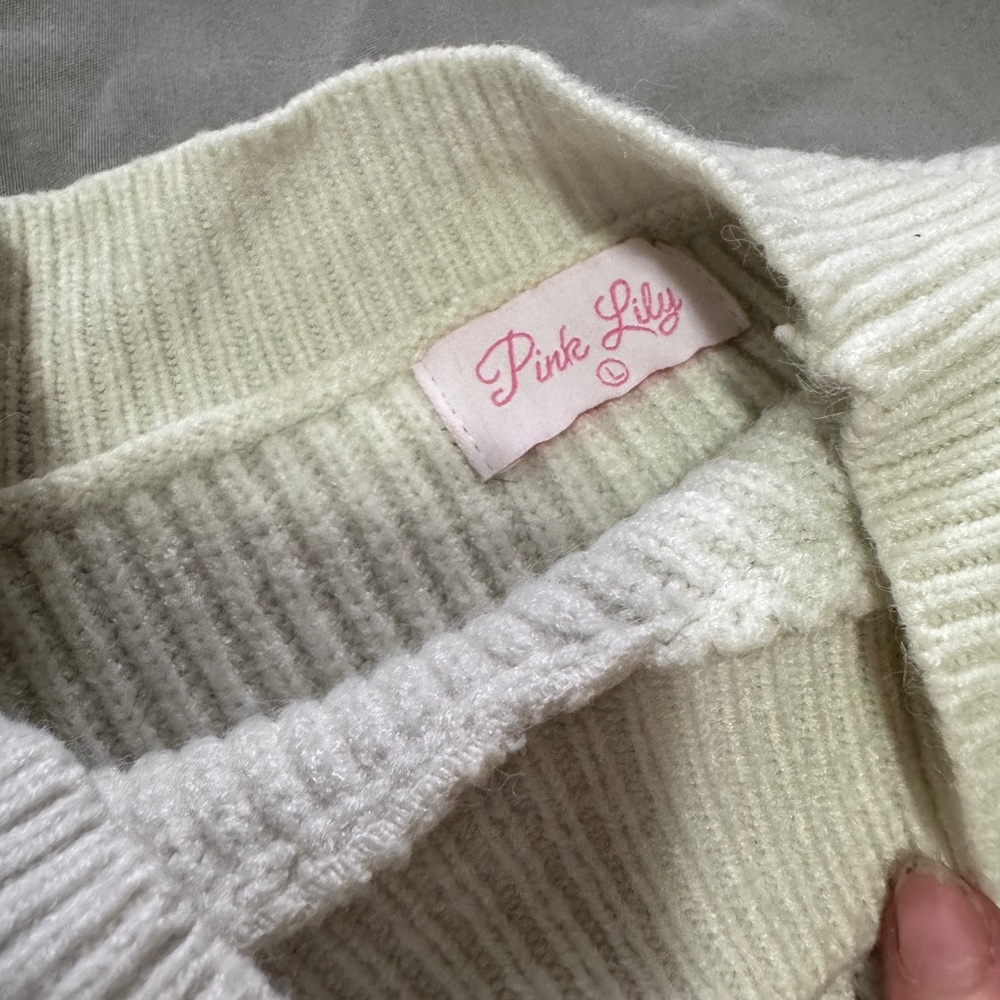 Sweater - Picture 2 of 2